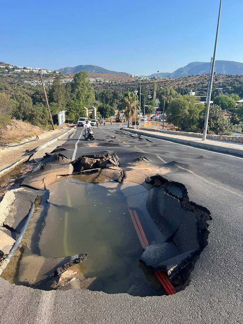 Muğla'da patlayan ana isale hatları