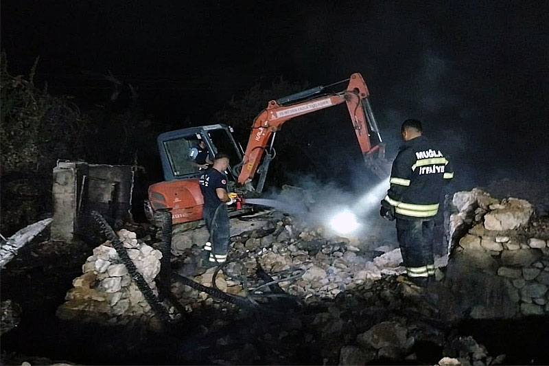 Muğla ili Menteşe Mahallesi'ne bağlı Bozyer'de ev yangını, Eylül 2026