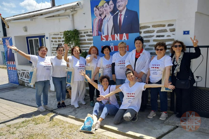 Gümüşlüğün CHP'li kadınları sahada 6