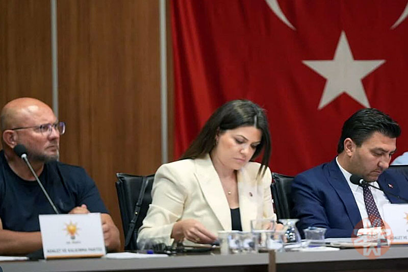  AK Parti Bodrum Belediye Meclisi üyesi ve sözcüsü avukat Halime Kaya Öztok