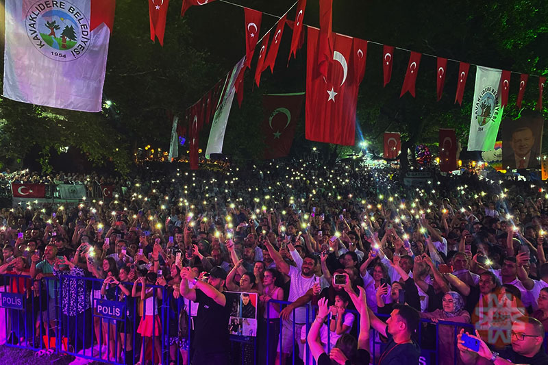 Kavaklıdere'de Sinan Özen konseri 3