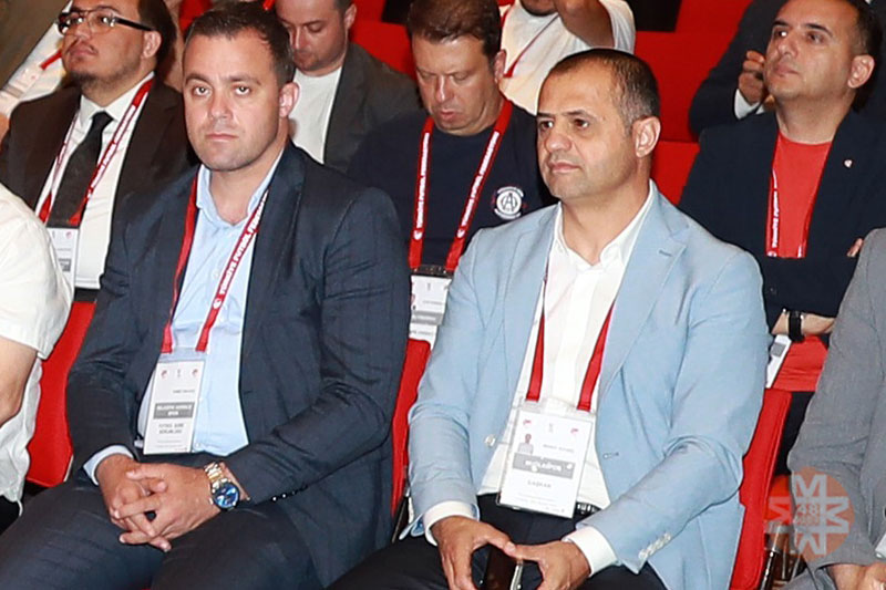 Riva'da TFF 2. Lig kulüplerinin başkan ve yöneticileri ile bir araya geldi. 2